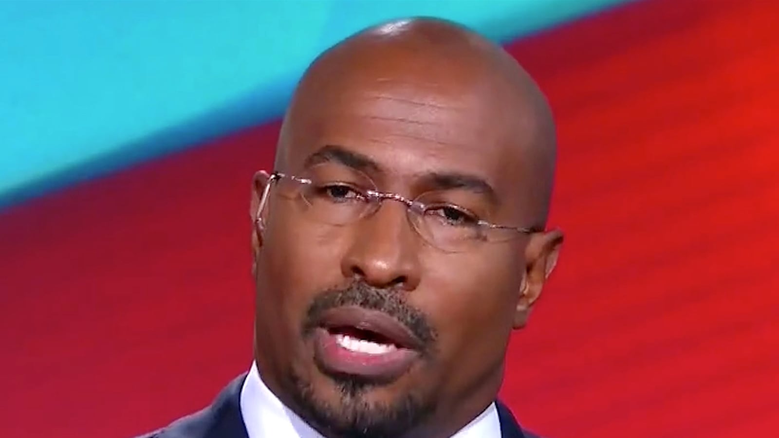 articles/2016/11/09/van-jones-near-tears-on-cnn-this-is-a-deeply-painful-moment-in-america/161108-wilstein-van-jones-tease_qzsjsl
