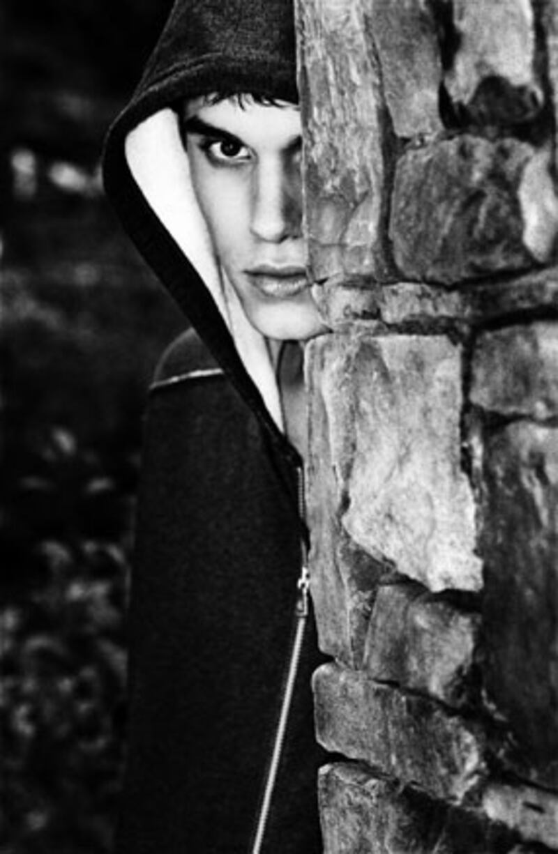 galleries/2009/09/09/greg-gorman-in-their-youth/gorman---mayer_nji3ol