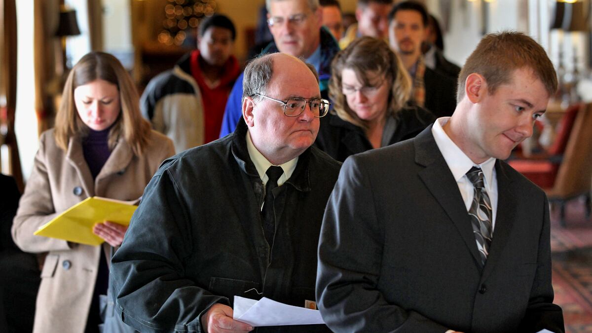 cheats/2012/01/06/newest-u-s-jobs-data/unemployment-report-mixed-december-cheat_yw0tgs