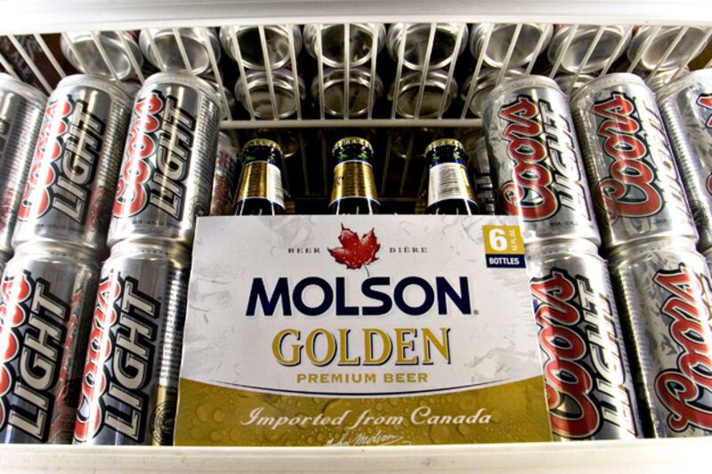 galleries/2010/10/18/healthiest-beers/healthiest-beers---molson-golden_l6lonf