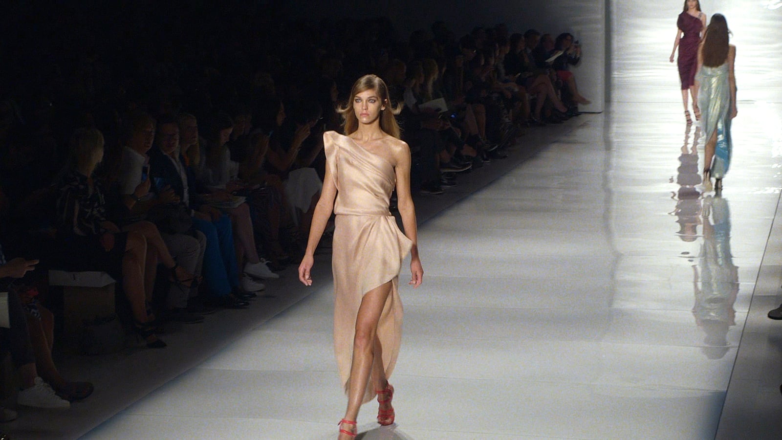 articles/2015/05/26/there-are-no-easy-answers-to-fashion-s-cruelty/150525-crocker-true-cost-tease_omlxro