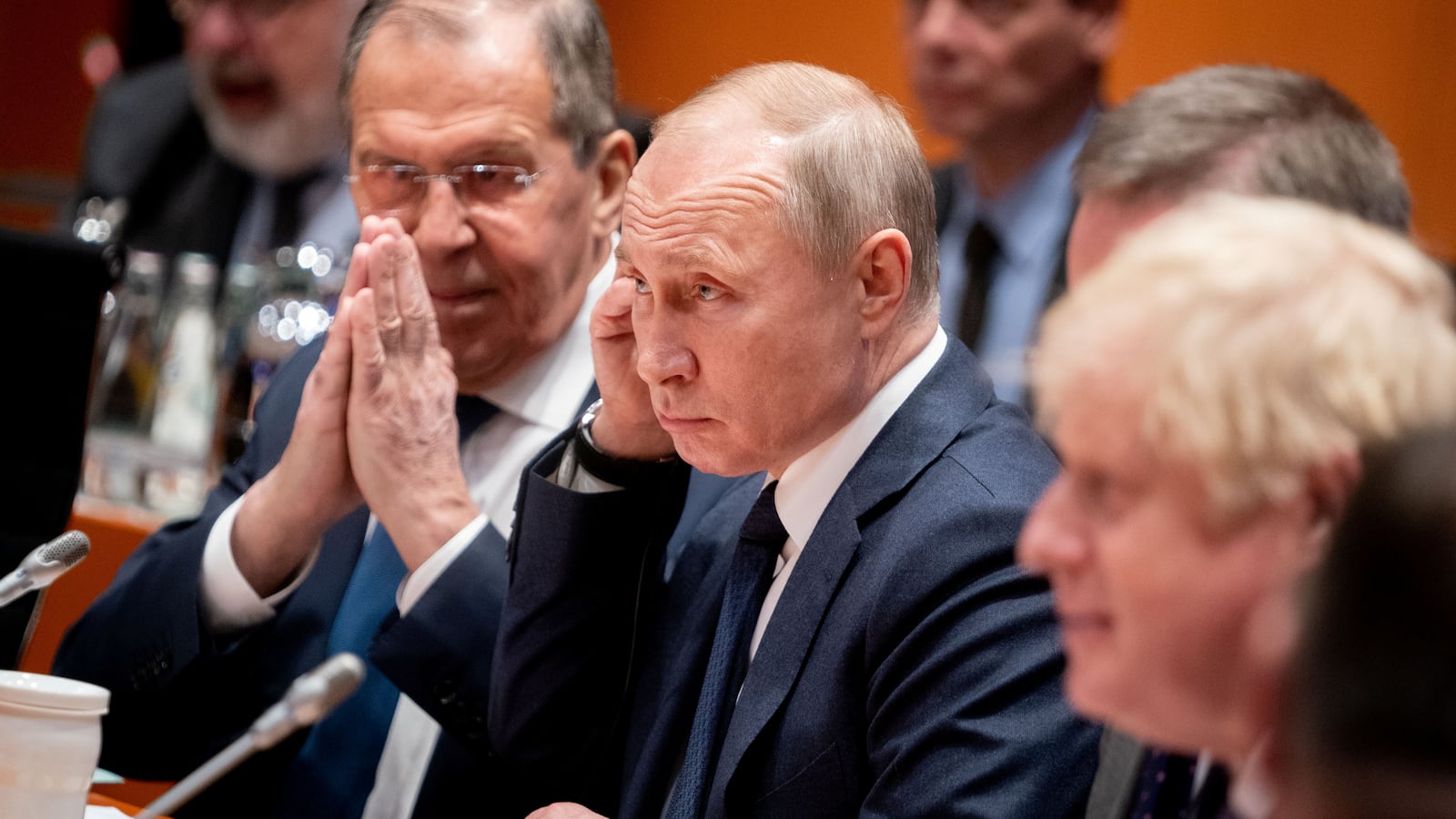 2020-01-19T144602Z_2141041882_RC22JE9HDDYU_RTRMADP_3_LIBYA-SECURITY-BERLIN-SUMMIT_joepb4