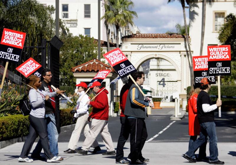 galleries/2010/01/20/saint-george/saint-george---writers-guild-strike_sv4lus