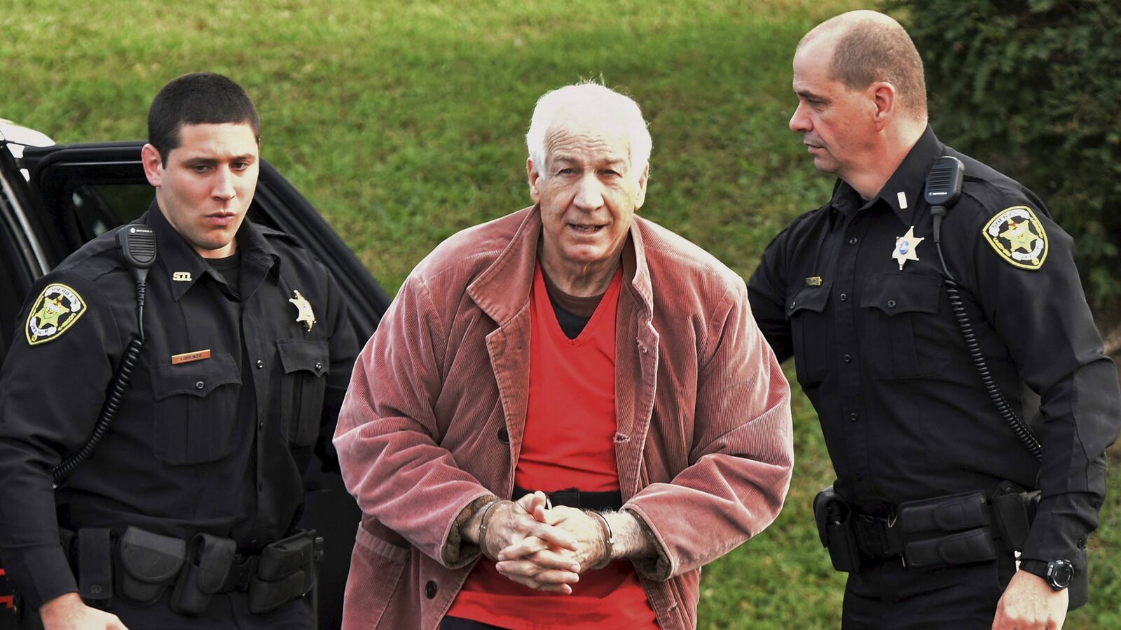 cheats/2016/11/03/penn-state-fined-2-4-million-by-feds/161103-sandusky-fine-cheat_qjboki