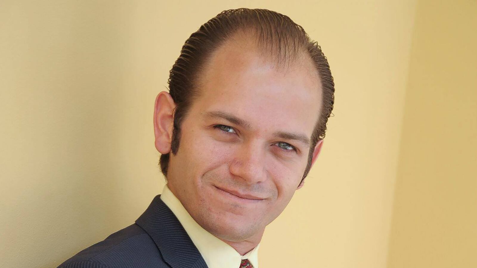 articles/2016/02/08/did-the-smithsonian-buy-his-fake-art/160207-zavadski-art-forger-tease_wawacz