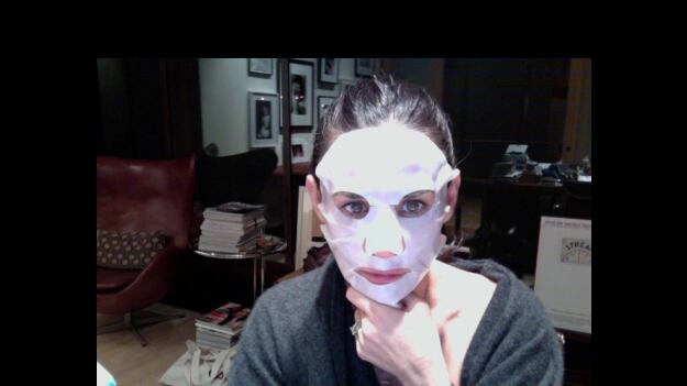 galleries/2011/04/20/twit-pics-4-24/twitpi424---demi_tn3ru1