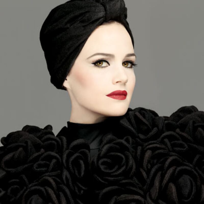 galleries/2009/12/14/nars/nars-ad-8_ctz3kt