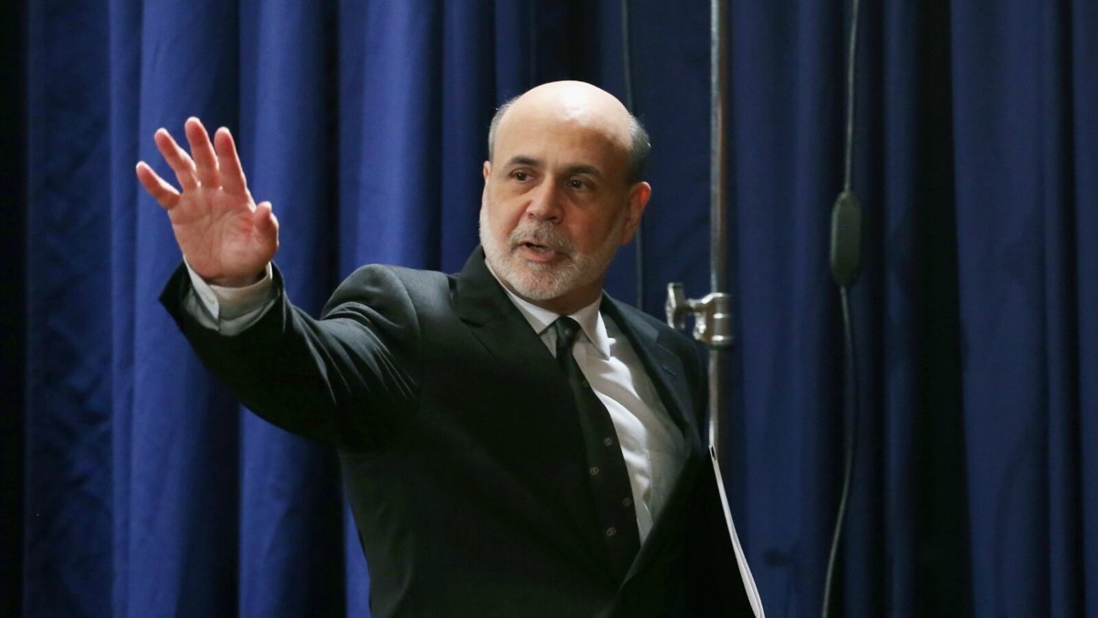 cheats/2013/01/18/fed-in-2007-everything-s-fine/ben-bernanke-missed-signs-cheat_ylbnzb