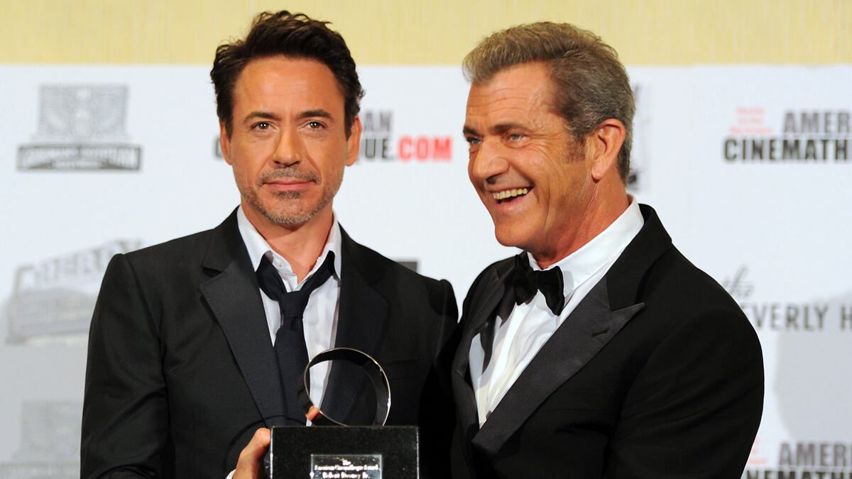 cheats/2011/10/15/downey-jr-forgive-mel-gibson/robert-downey-jr-mel-gibson-cheat_xft9f1