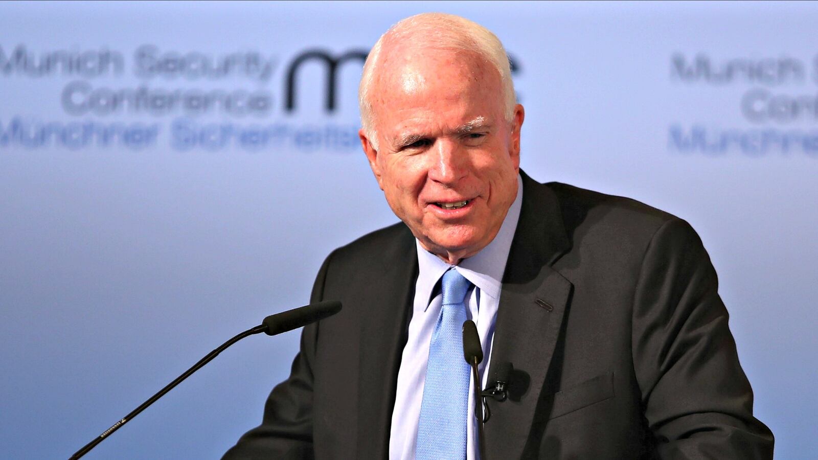 cheats/2017/02/22/mccain-secretly-visited-syria-last-weekend/170222-john-mccain-syria-cheat_vkyi0r