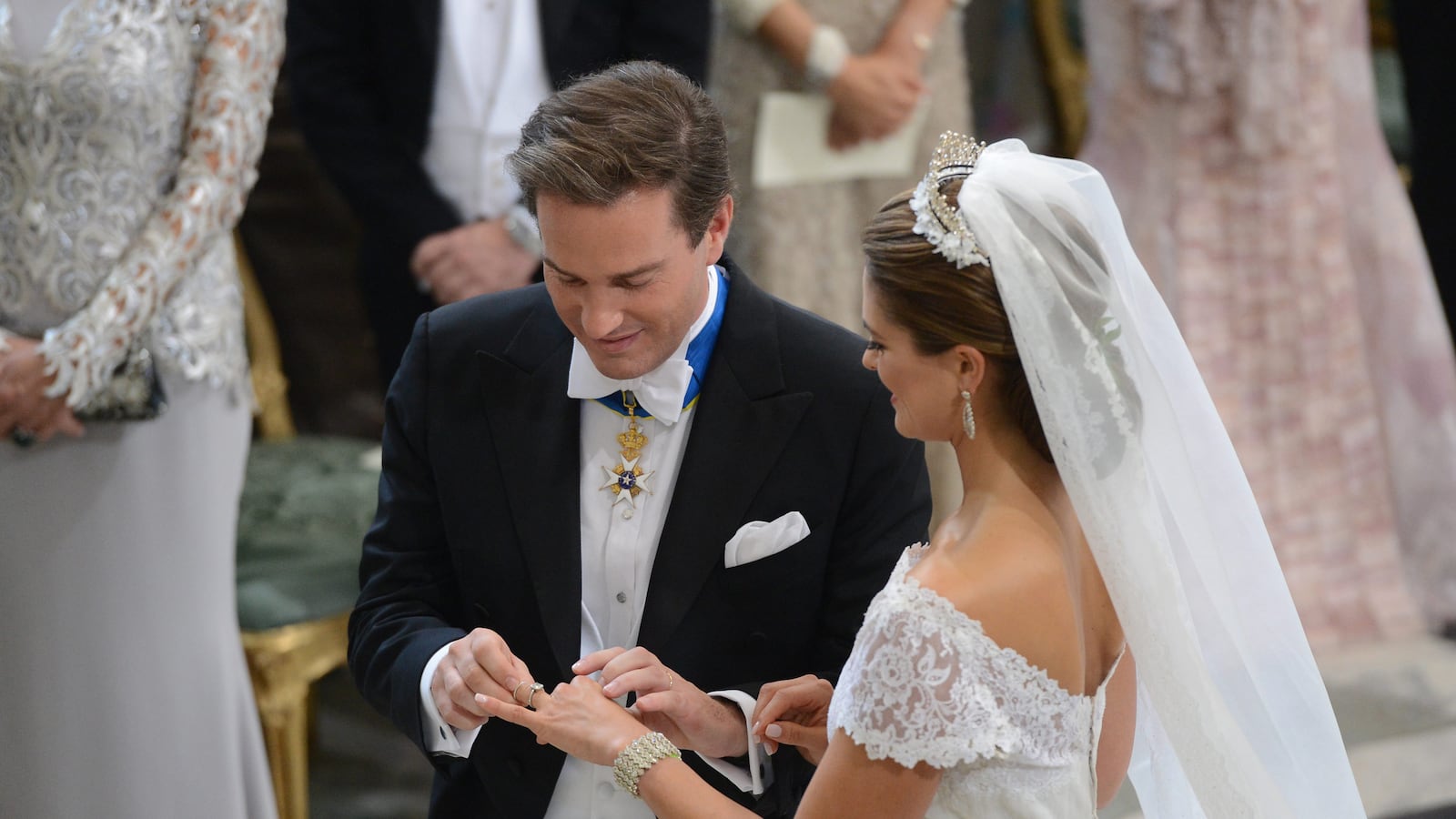 cheats/2013/06/08/sweden-s-princess-madeleine-weds/130608-Princess-Madeleine-cheat_it0eeq