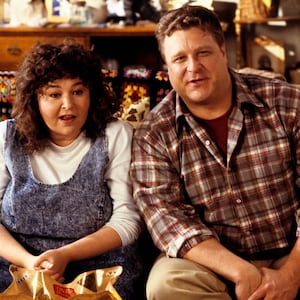 UNITED STATES - JANUARY 16: ROSEANNE - "Promo's" 1988 Roseanne Barr, John Goodman (Photo by ABC Photo Archives/Disney General Entertainment Content via Getty Images)