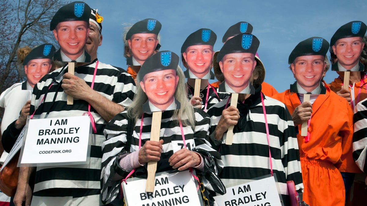 articles/2011/10/20/intelligence-community-tries-big-brother-software-to-catch-next-leaker/wikileaks-security-lake_d7zfj9