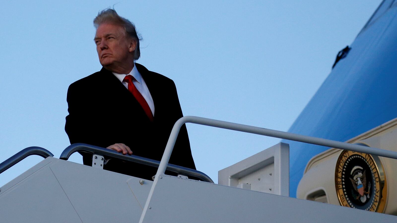 180203-trump-epa-personal-ties-cheat_t2elvj