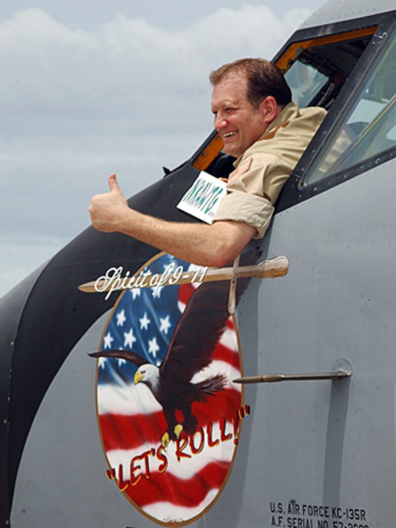 galleries/2012/05/28/elvis-presley-clint-eastwood-more-stars-who-served-in-the-military-photos/drew-carey-stars-who-served-military_x5l02q