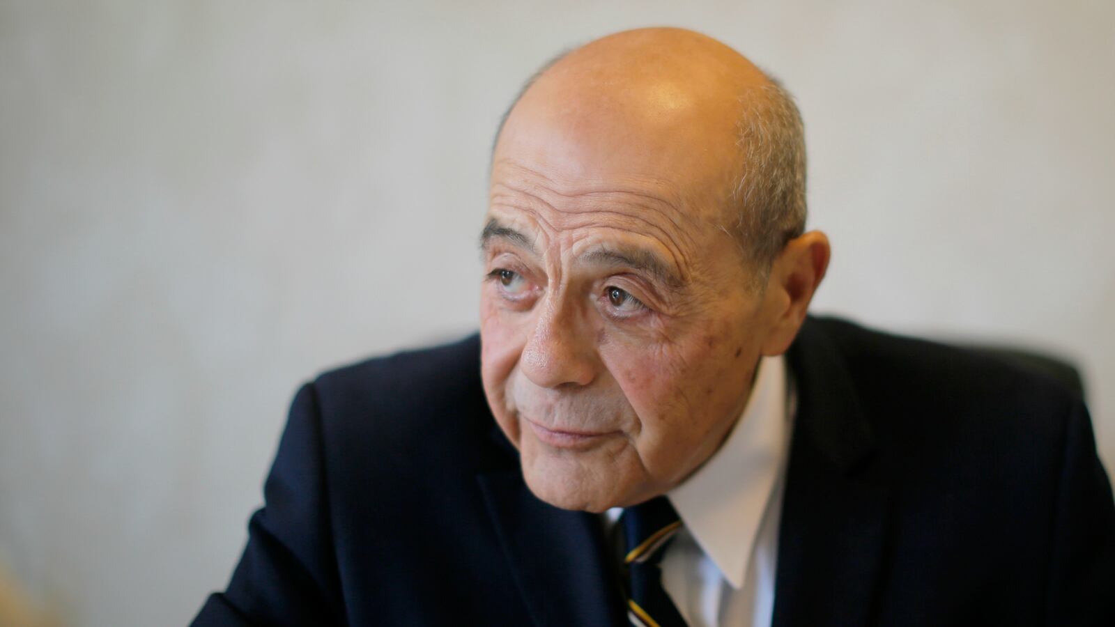 cheats/2016/01/28/ex-con-mayor-buddy-cianci-dead-at-74/160128-buddy-cianci-cheat_ufag6s