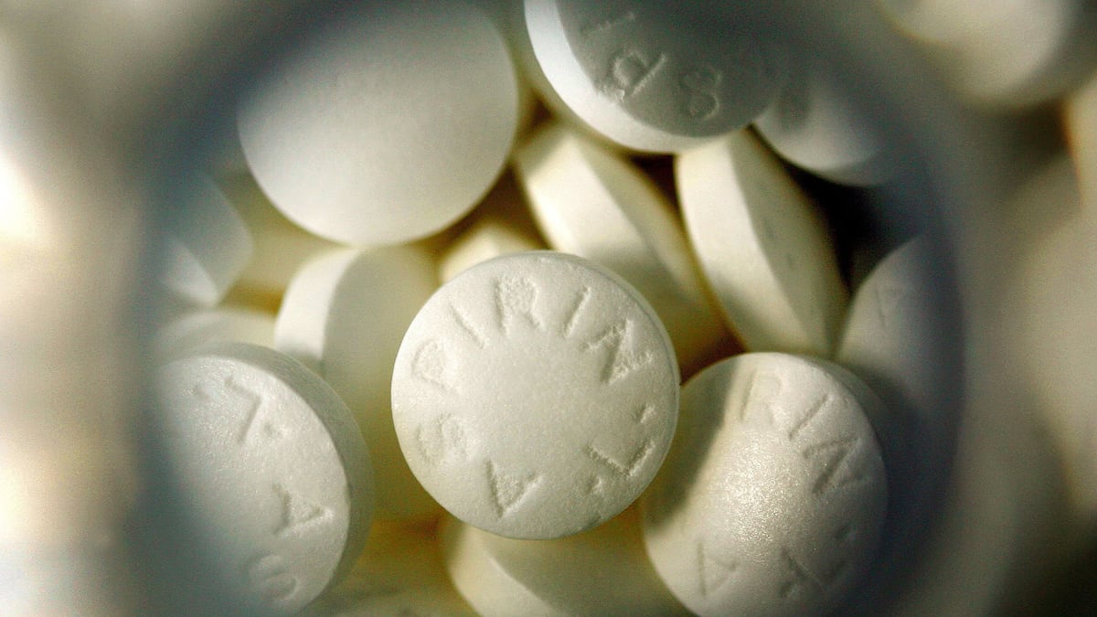 articles/2012/03/22/can-taking-aspirin-once-a-day-reduce-risk-of-cancer-stroke-and-more/aspirin-life-saver-rufus_jzhv71