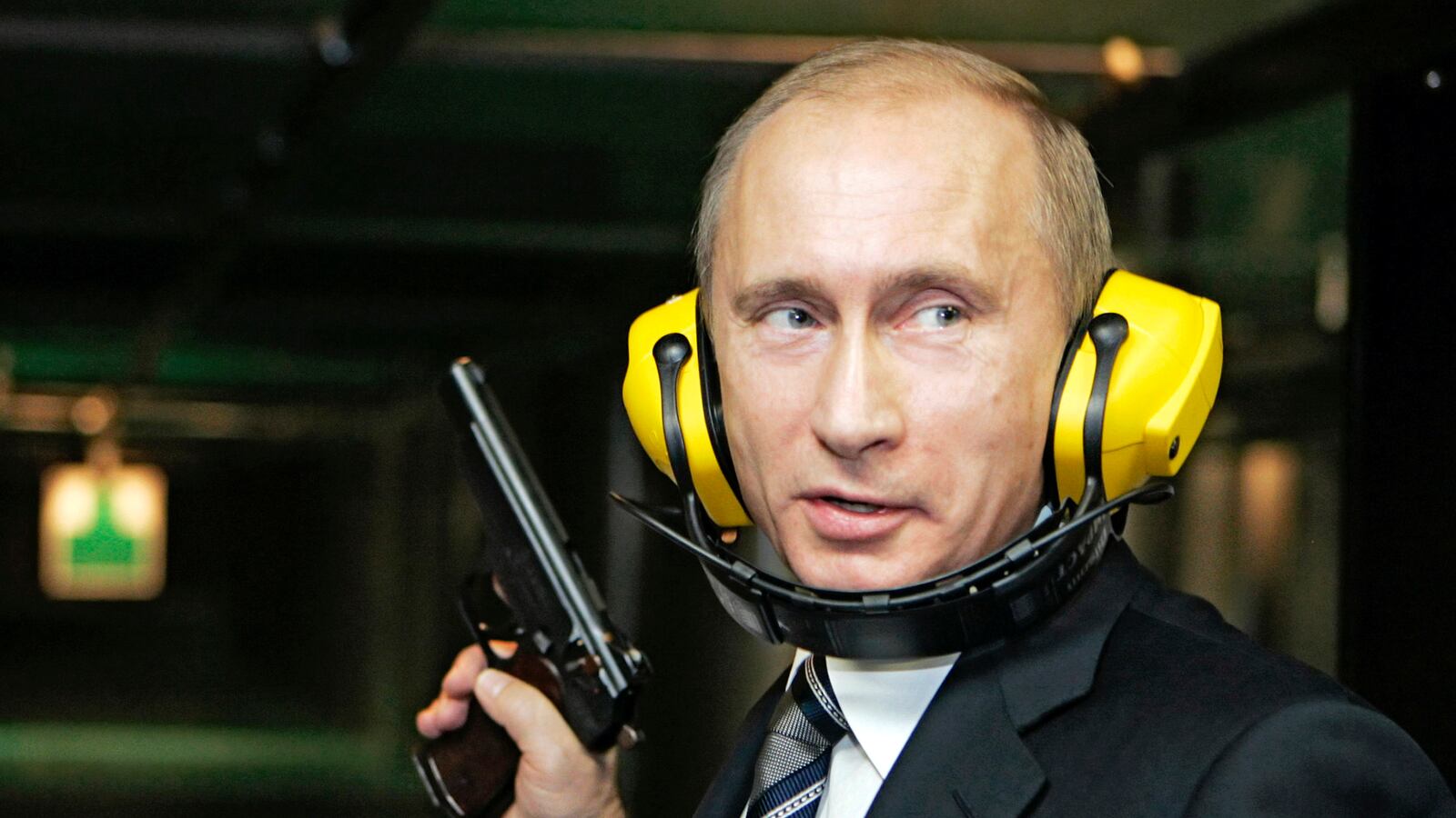 articles/2014/04/16/cia-director-s-trip-to-kiev-was-a-warning-to-putin/140415-gelb-putin-tease_j0yxuh