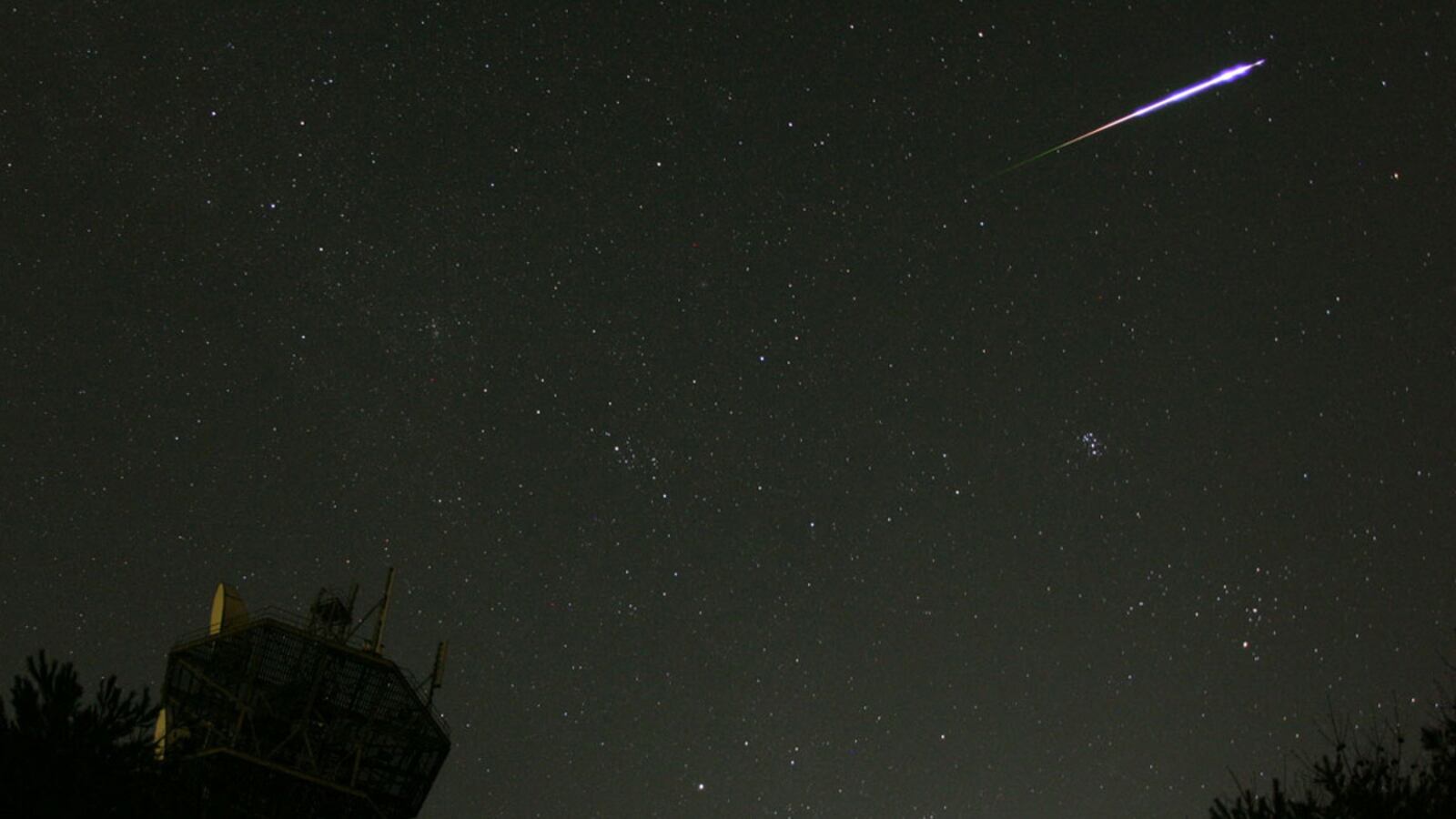 cheats/2013/08/09/perseid-meteor-shower-to-flare/sky-falling-perseid-meteor-shower_ns66as