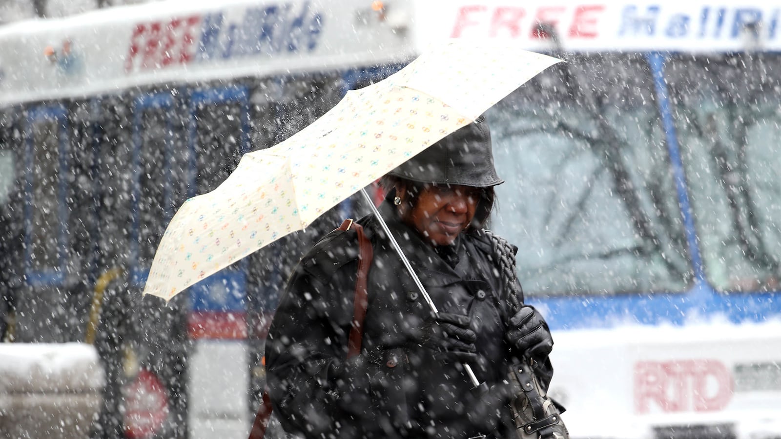 cheats/2013/05/03/may-snowstorm-hits-midwest/130503-late-season-snow-cheat_ofa7uk