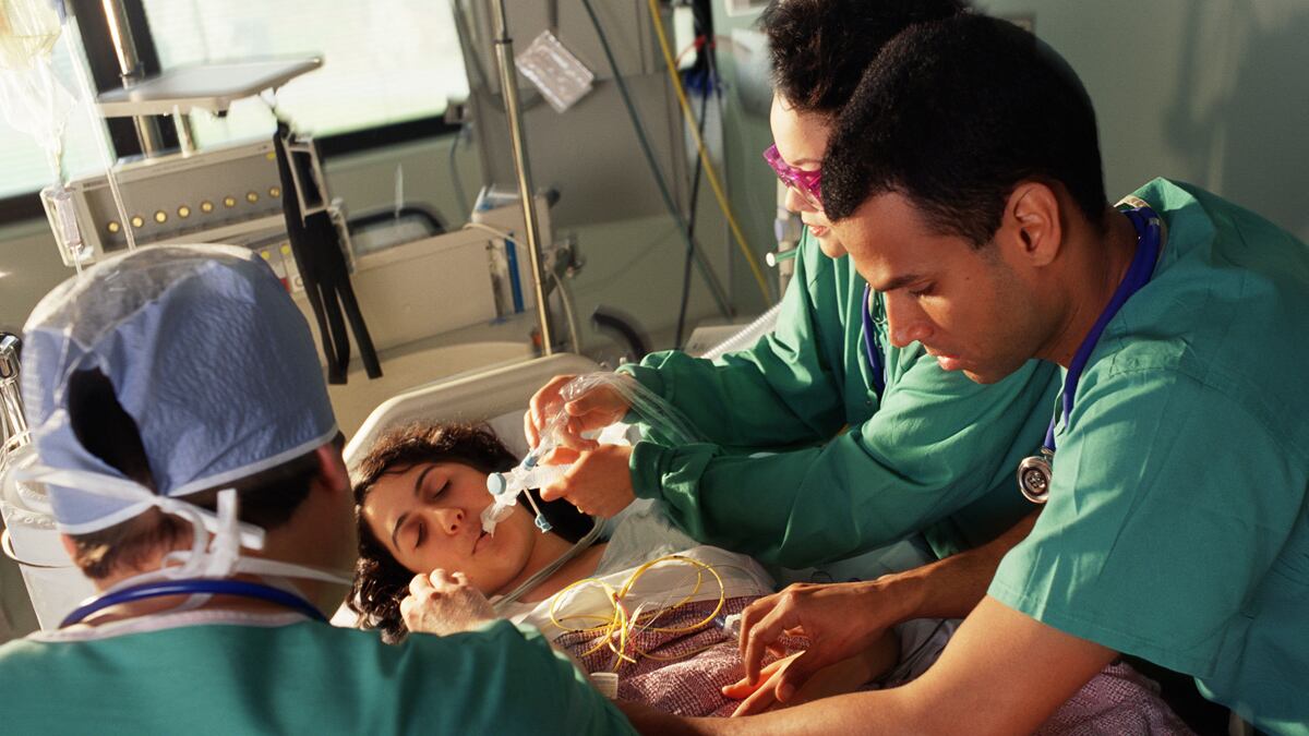 articles/2011/06/20/heart-disease-poses-surprising-threat-to-new-moms/new-mom-hospital-block_eawhs3