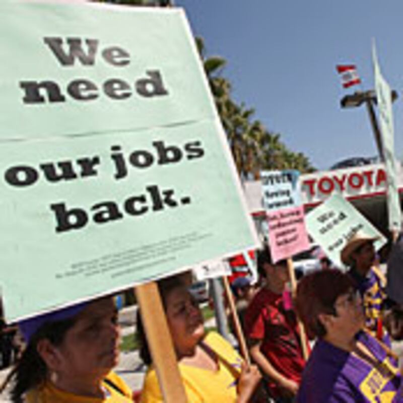 articles/2010/07/23/daily-beast-manifesto-divides-economists/macmahon-manifesto_115379_gk1sfq