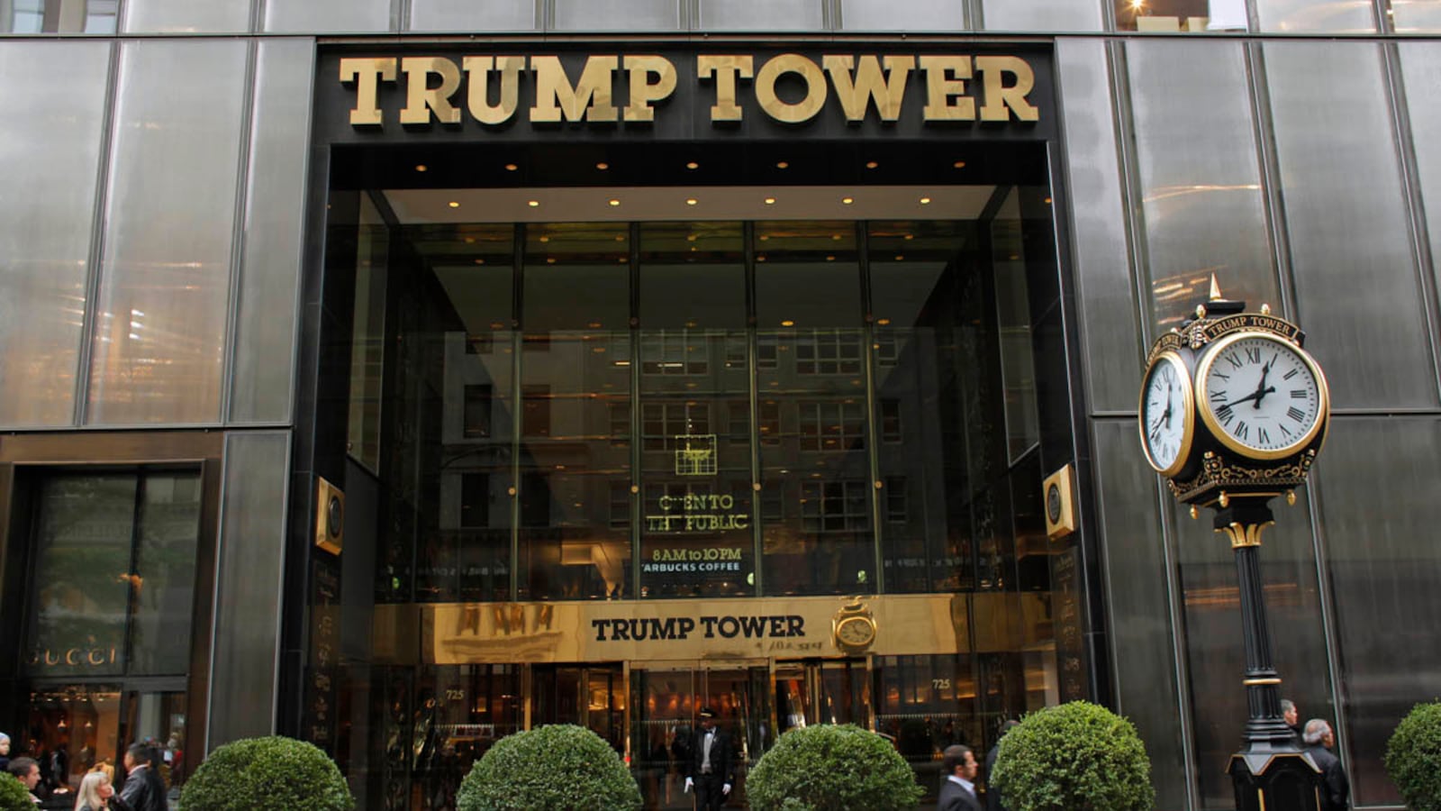 cheats/2016/03/21/judge-to-hide-trump-partner-s-mafia-past/160321-trump-adviser-mafia-cheat_zsnmm0