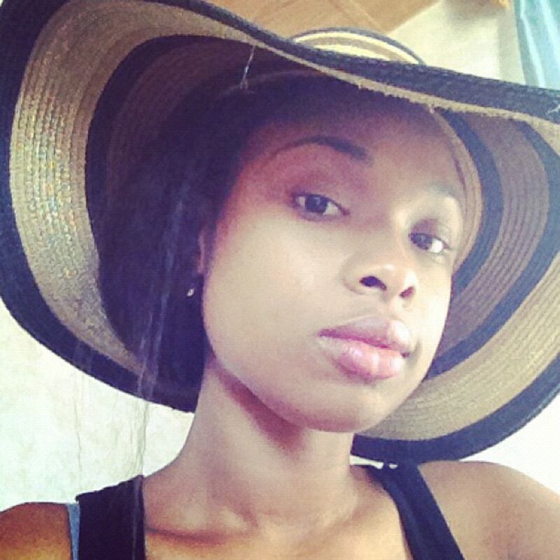 galleries/2012/09/02/ryan-seacrest-oprah-more-celebrity-twitter-pictures-photos/jenniferhudson_l2foju