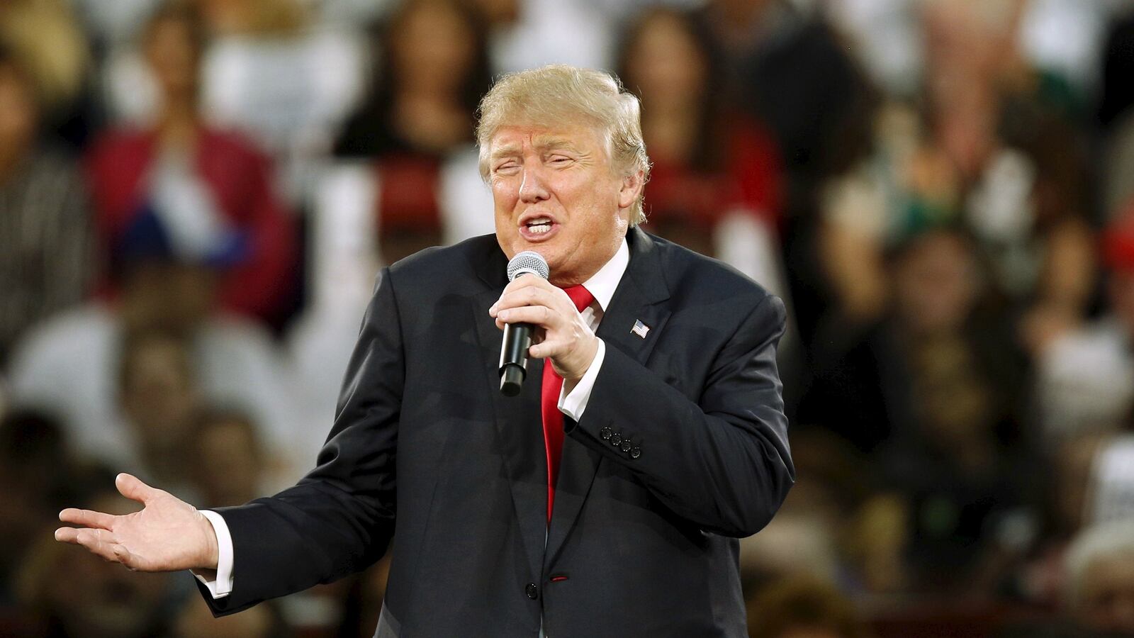 cheats/2015/12/12/trump-s-twitter-spat-with-a-saudi-prince/151212-trump-saudi-prince-cheat_gt2fet