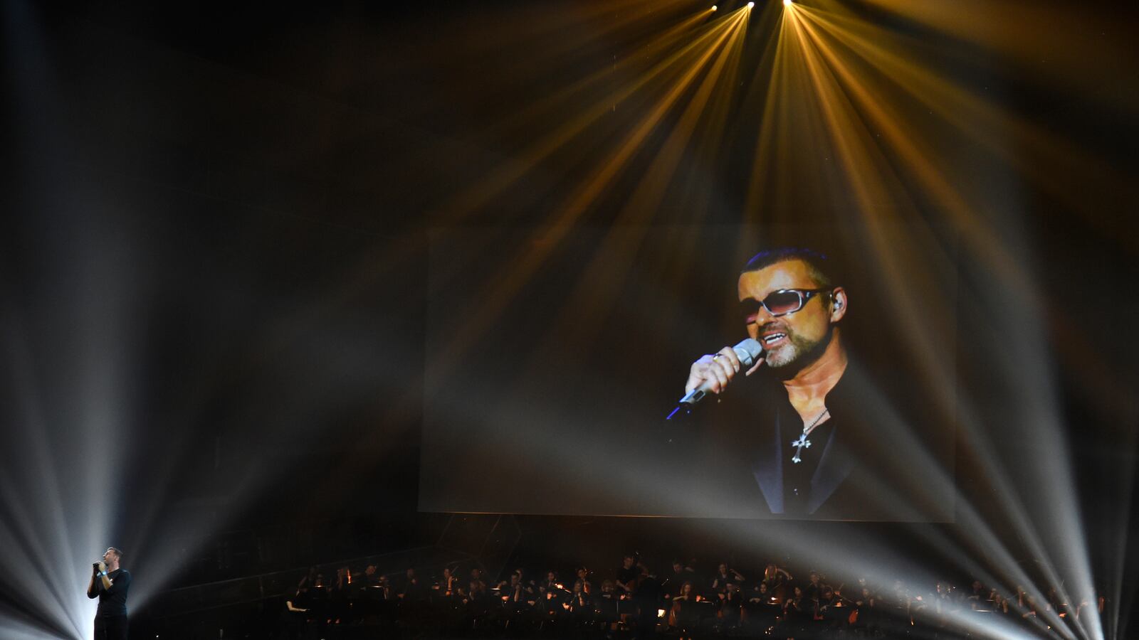 articles/2017/02/23/bowie-and-george-michael-dominate-brits-plus-katy-perry-s-new-left-shark/rsz_1rtszvf4_klfqwg