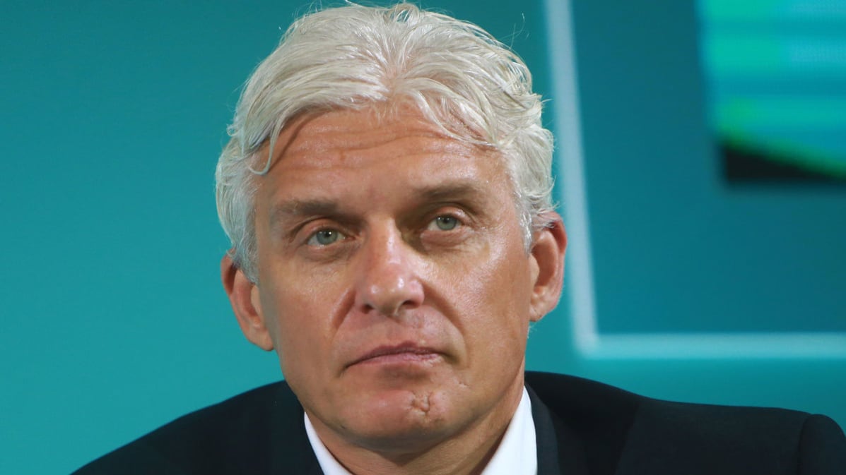 201001-sykes-oleg-tinkov-hero_kvhkhm