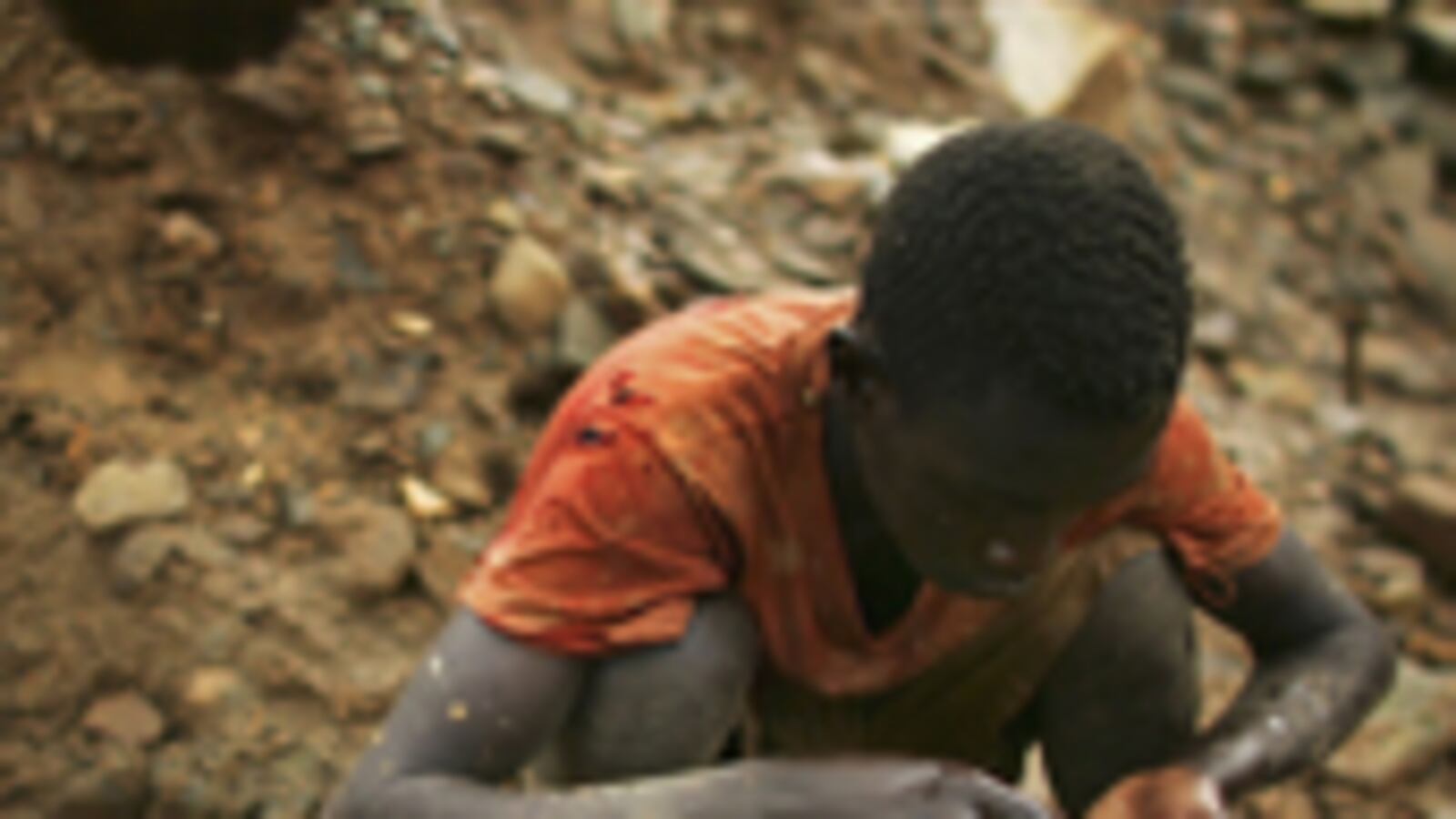 articles/2010/09/21/the-war-in-africa-new-laws-to-ban-conflict-minerals-the-enough-moment/prendergrast-congo_128516_kk9ooo
