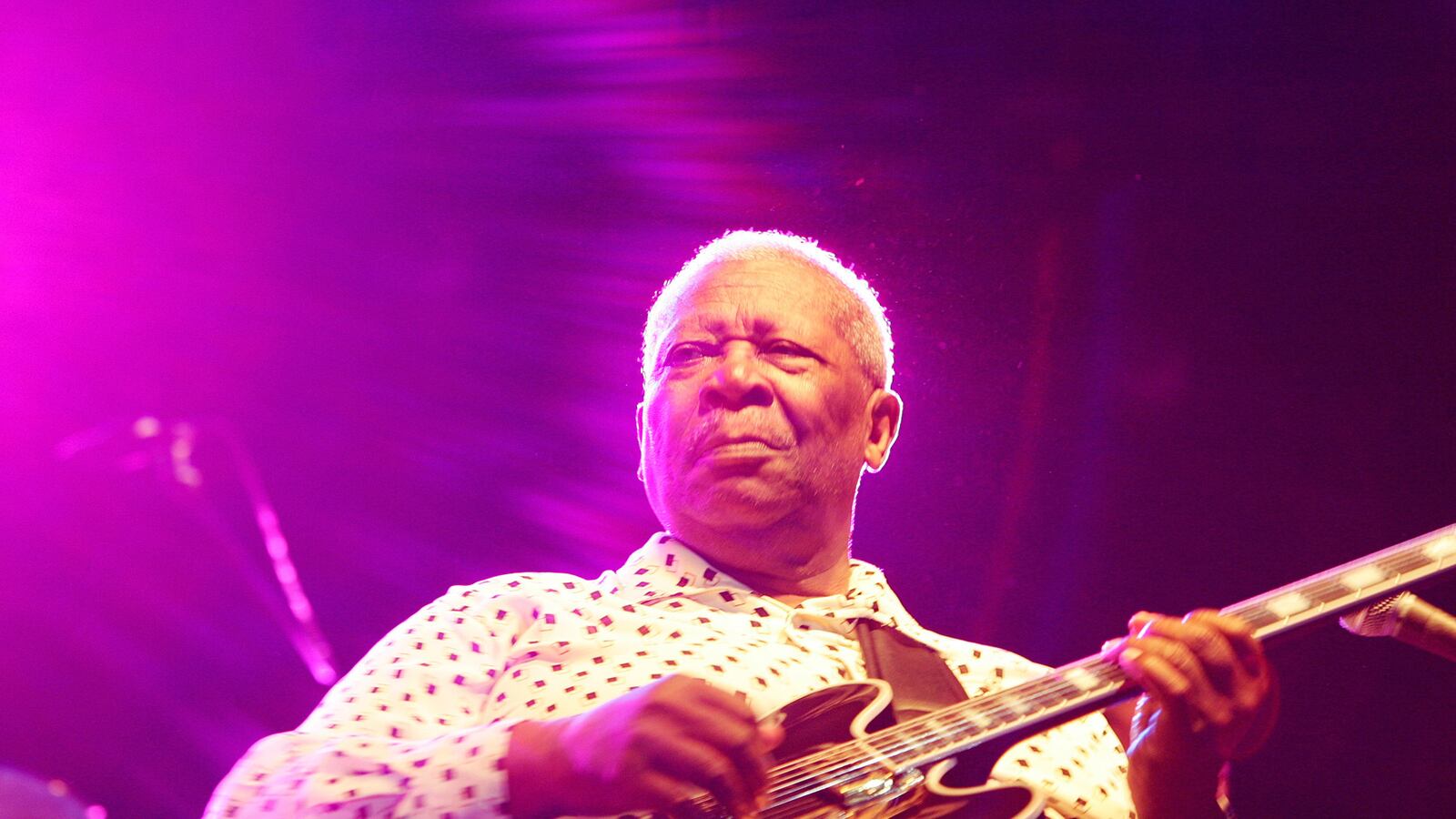 articles/2015/05/27/bb-king-s-kids-swear-he-was-murdered/150526-smith-bb-king-tease_wtd9i8