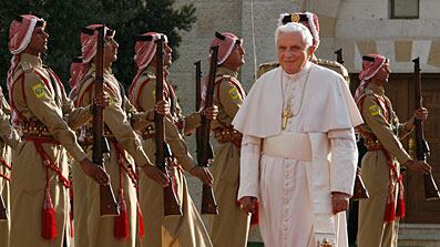 cheats/2009/05/09/the-popes-unity-tour/pope-unity-tour_xdjwii