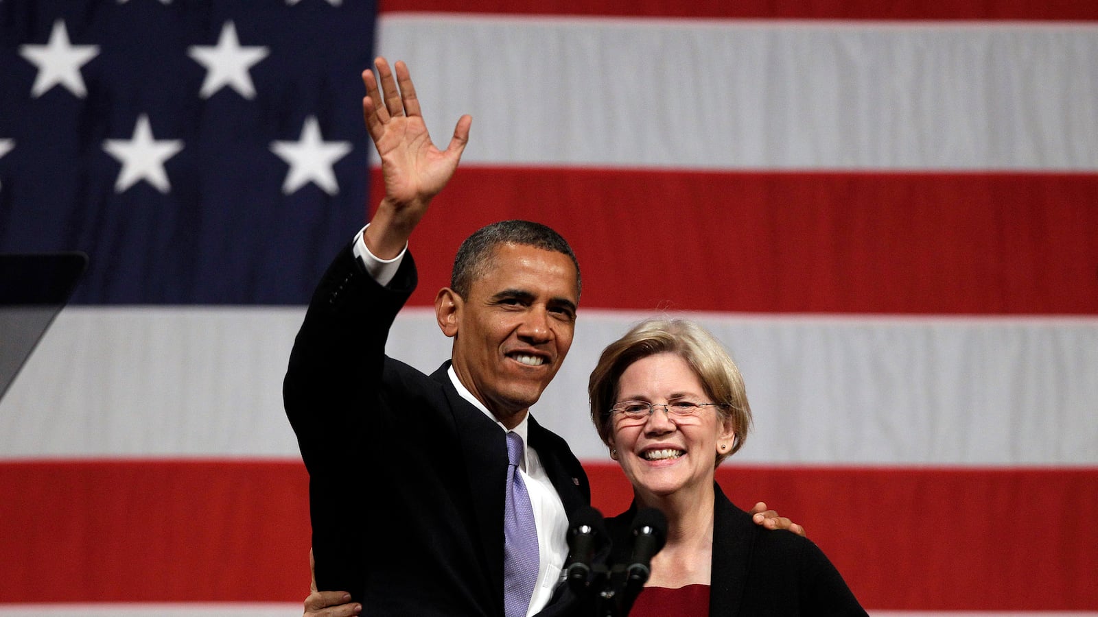 articles/2013/12/17/what-obama-can-learn-from-elizabeth-warren/131216-tomasky-obama-tease_ftahwf
