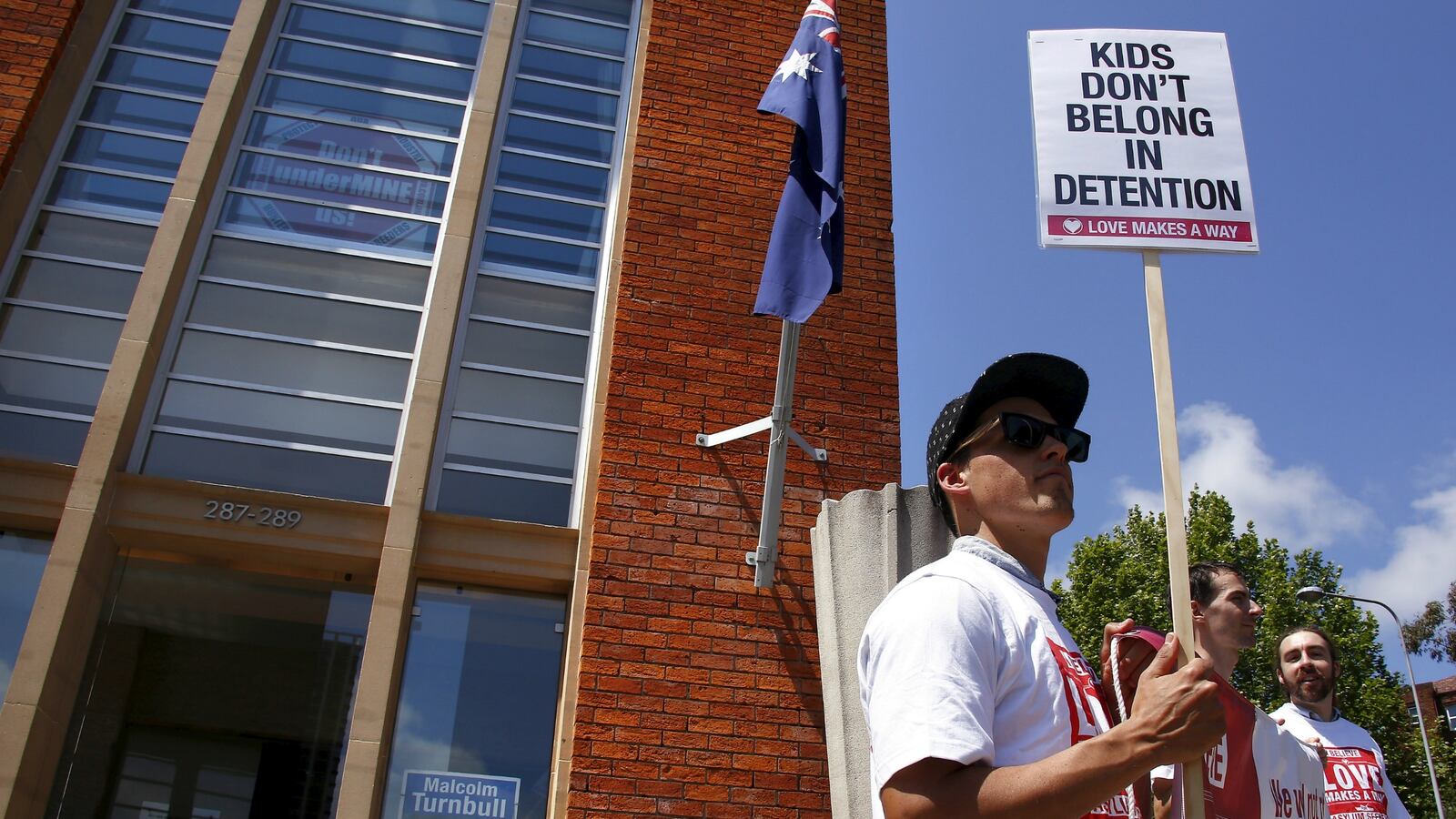 cheats/2016/08/10/docs-detail-child-abuse-at-aussie-detention-center/160810-nauru-files-australia-detention-cheat_ilnpzk