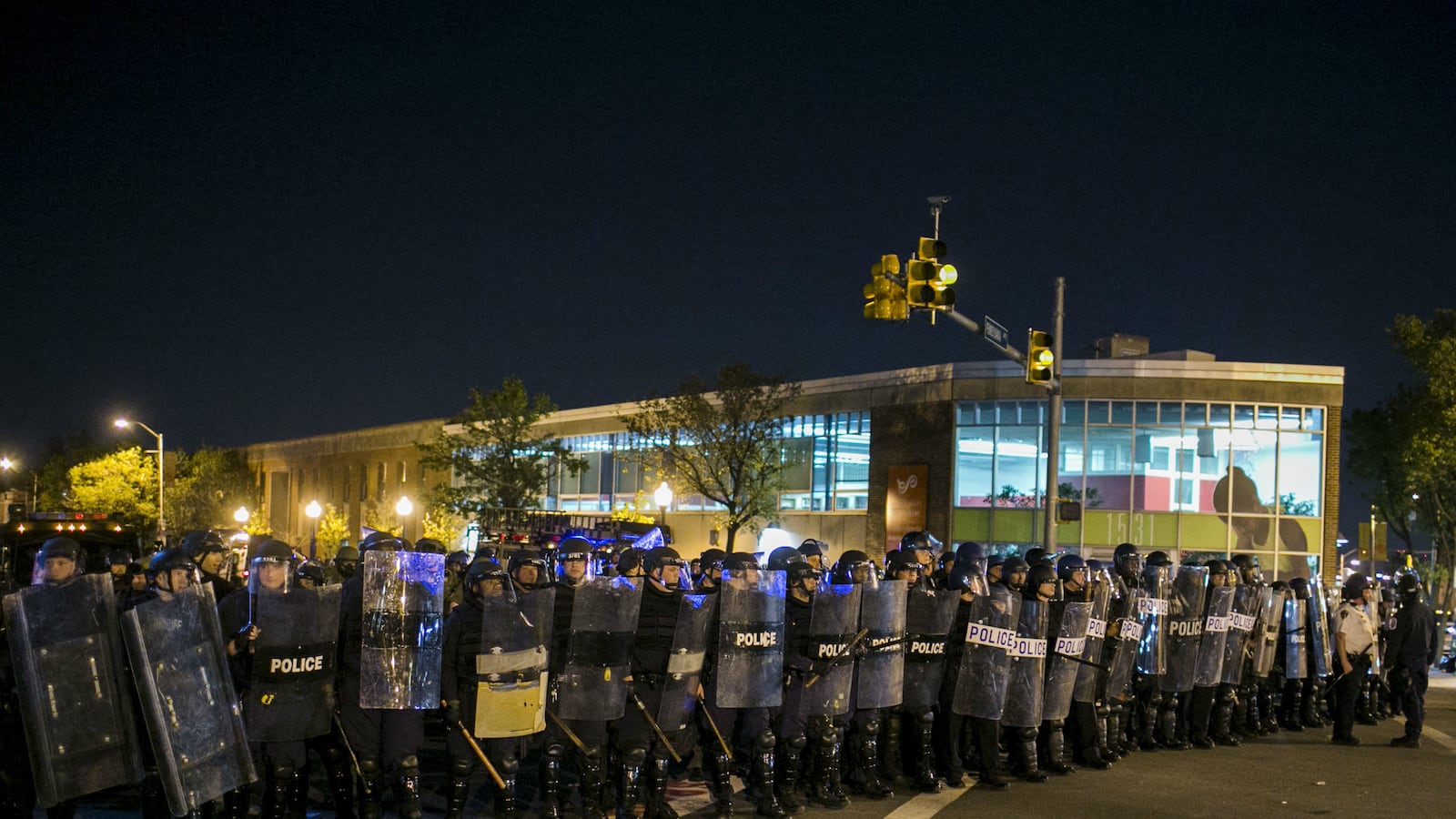 cheats/2015/06/30/baltimore-pd-defend-orders-during-riots/150630-baltimore-police-cheat_qpi0jn