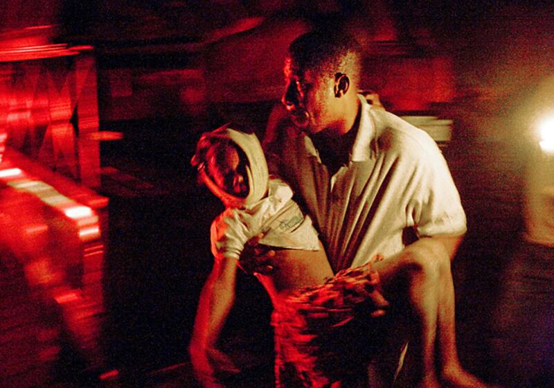 galleries/2010/01/13/earthquake-shakes-haiti/haiti-update-15_nr2yiw