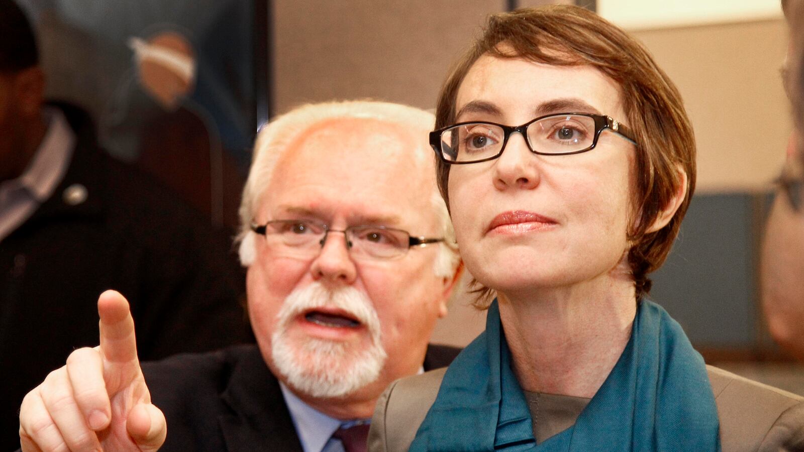 cheats/2012/06/12/barber-leads-for-giffords-seat/gifford-seat-barber-cheat_ywmckn