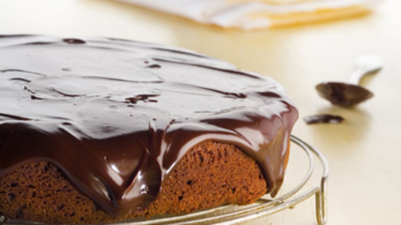 articles/2011/05/08/mothers-day-cake-recipe/brownlow-cake_178913_o3zmft