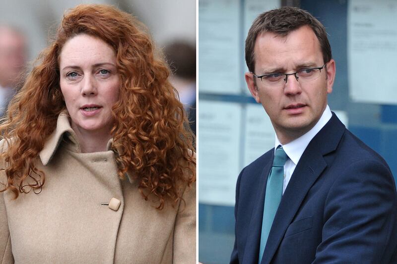 articles/2012/11/20/rebekah-brooks-and-andy-coulson-face-bribery-charges/brooks-coulson-charged-bribery-jukes-tease_e2czzf