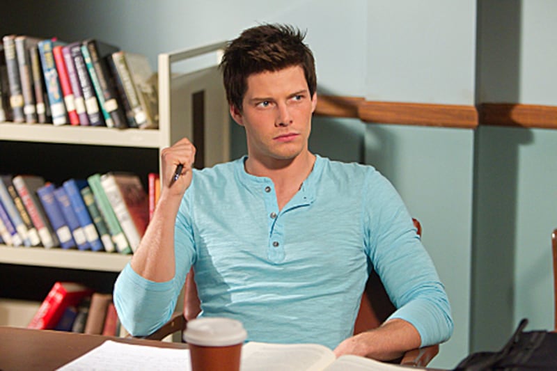 articles/2012/07/01/weeds-s-hunter-parish-the-final-seasons-and-those-shirtless-scenes/hunter-parrish-hod_u4ll5j