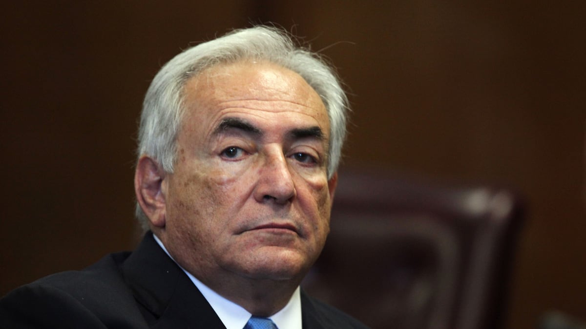 cheats/2011/12/08/bizarre-dsk-hotel-video-released/dsk-president-mcnicholl_t04pu6