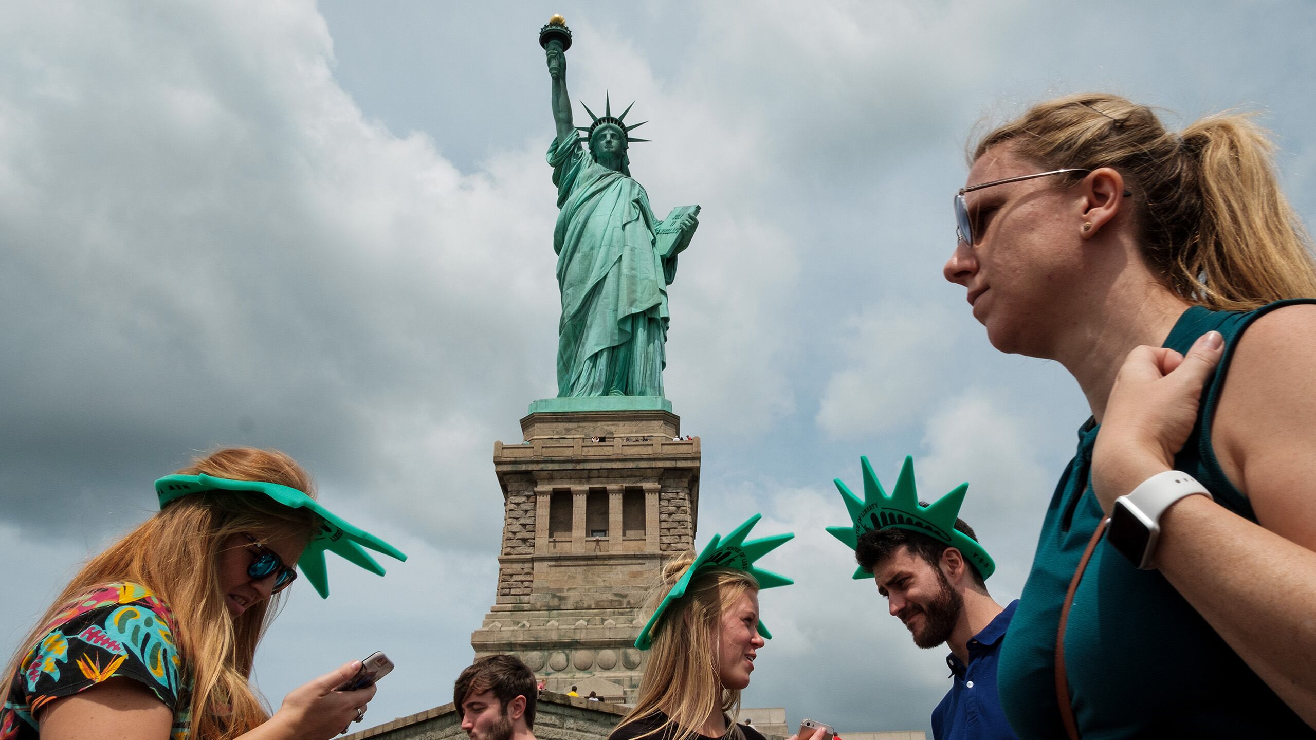 170818-mcnearney-ellis-island-tease_wgfvfv