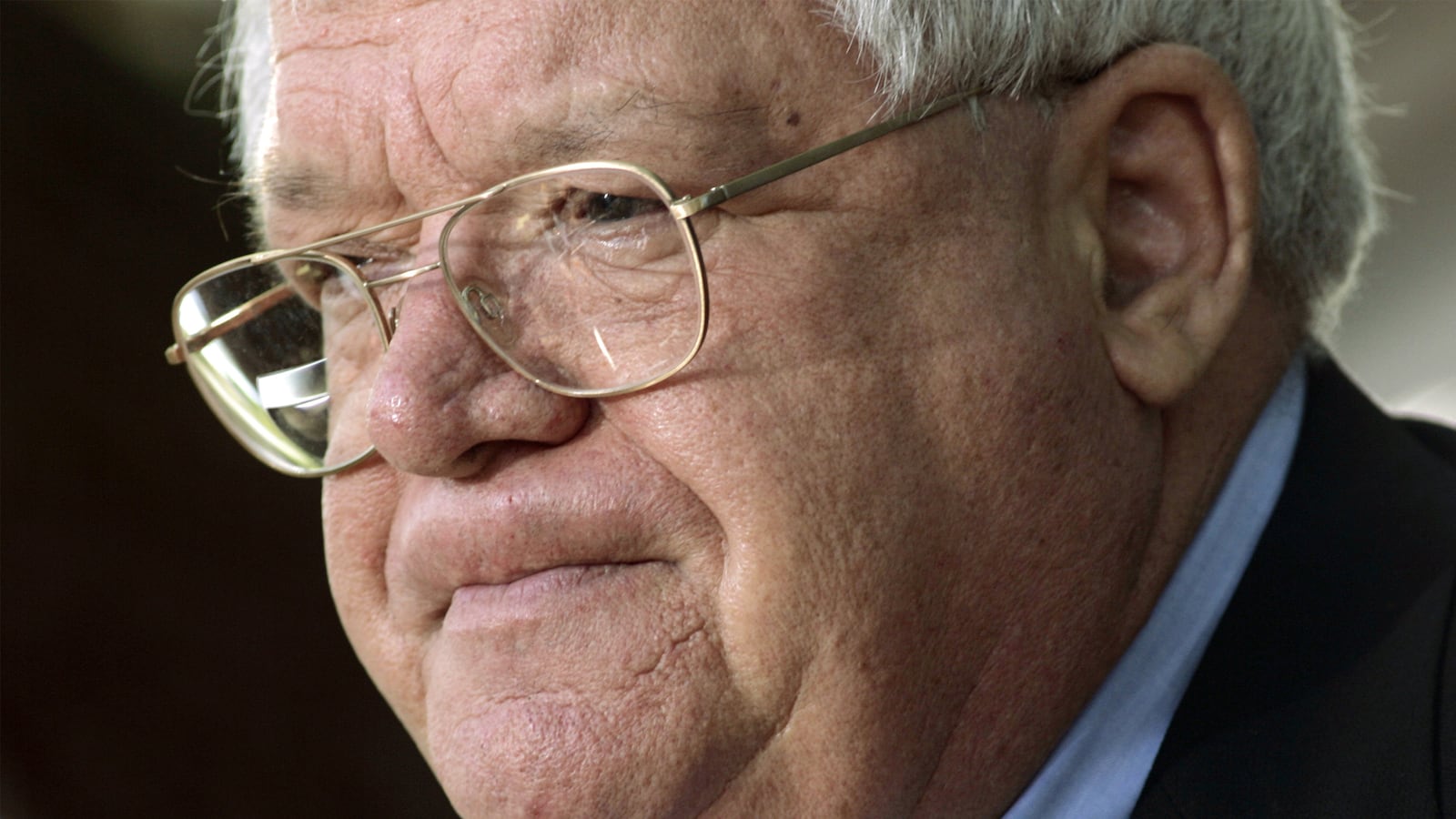 articles/2015/06/08/hastert-comes-out-of-hiding/150608-kucinich-hastert-tease_snmzlq