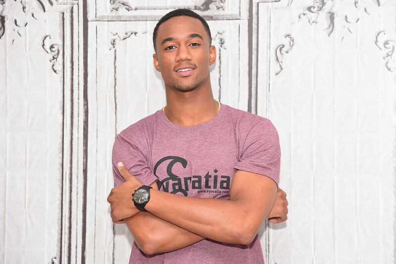 galleries/2016/01/02/the-new-a-list-of-2016-rami-malek-hamilton-cast-more/151230-alist-usher_i9uupq