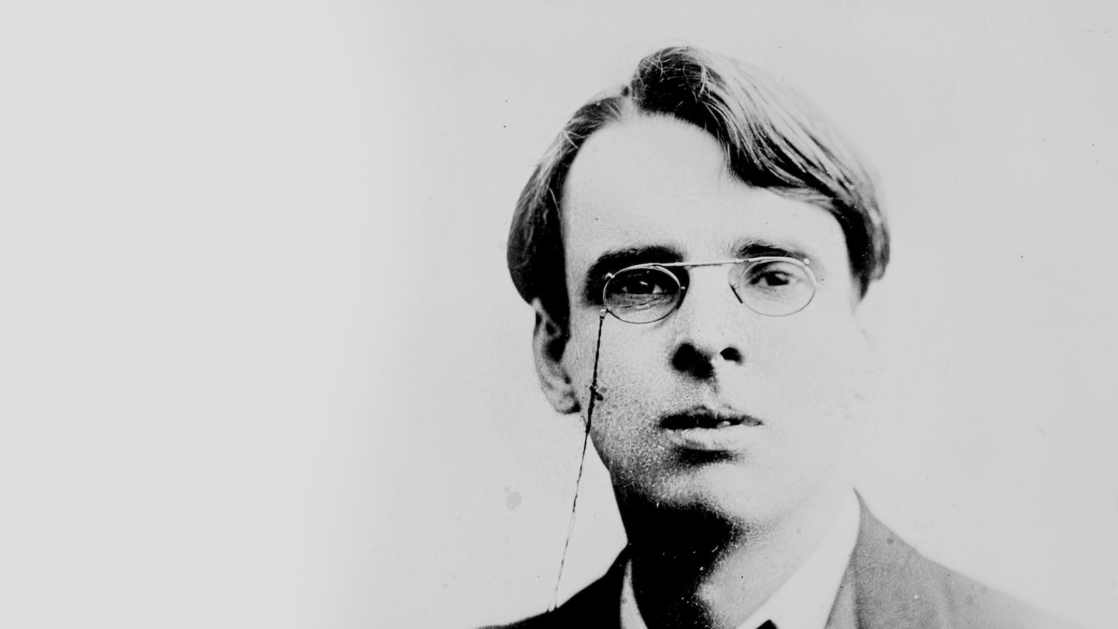 articles/2015/06/13/william-butler-yeats-taught-poets-how-to-serve/150612-jones-yeats-tease_zf7swl