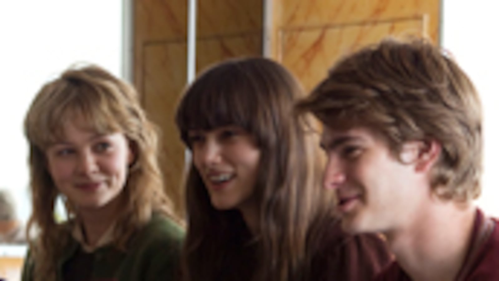 articles/2010/09/16/andrew-garfield-spider-man-on-never-let-me-go-and-the-social-network/garfield-never-let-me-go_127180_vjzeig