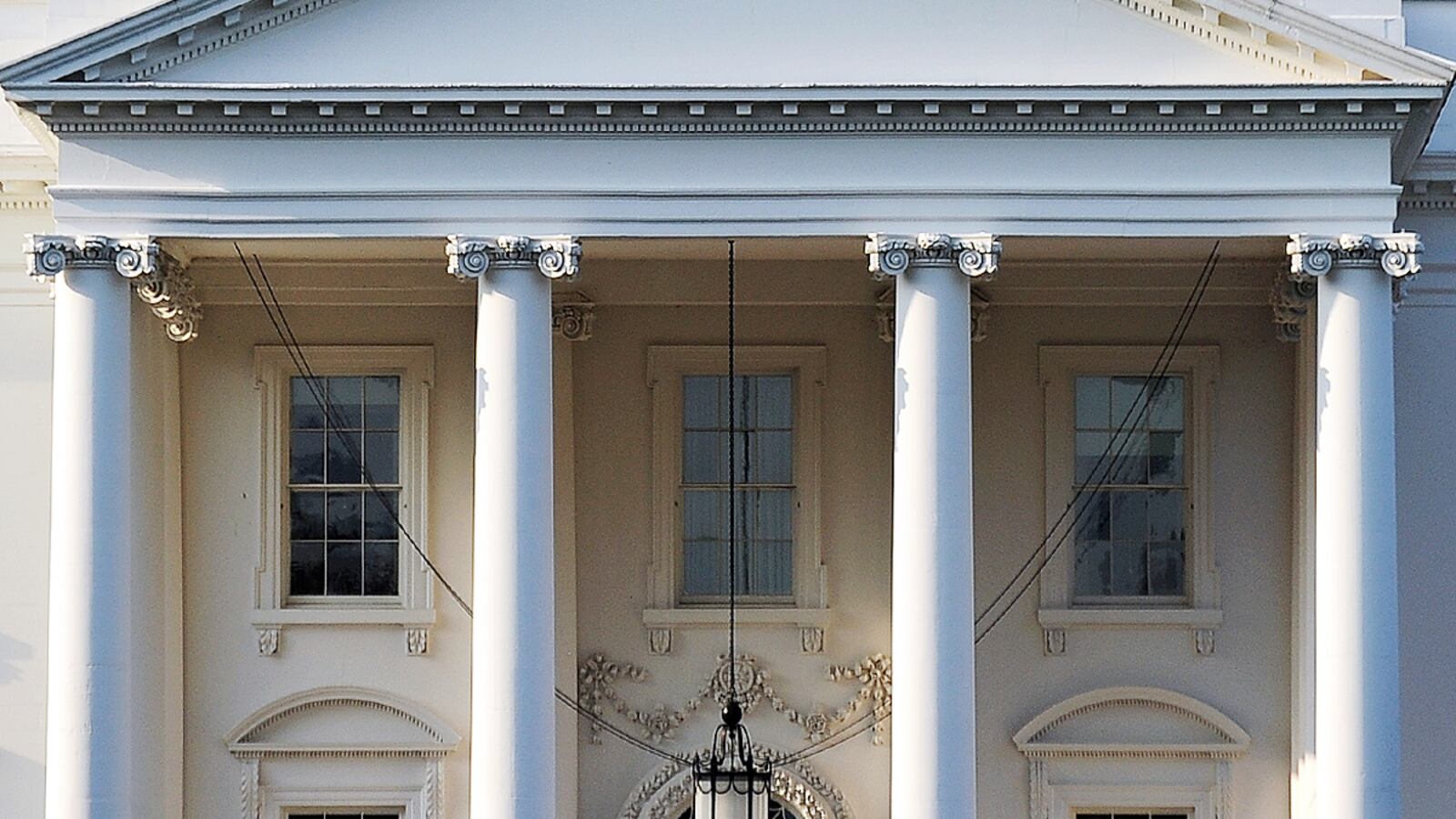 cheats/2012/01/06/obama-to-propose-federal-pay-increase/white-house-exterior-cheat_ye66pd