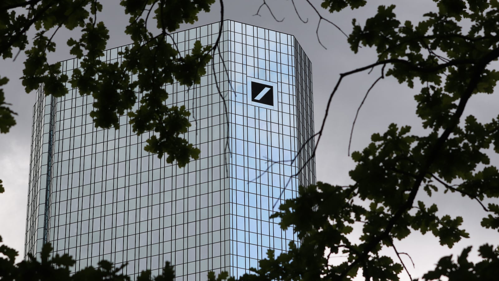 GettyImages-1145075310_qeeqvq